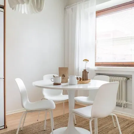 Tilava Yksio Hameenpuistossa *